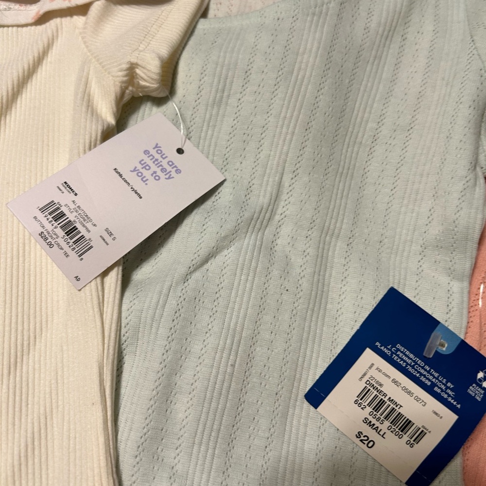 Crop Tee Bundle - Picture 2 of 4